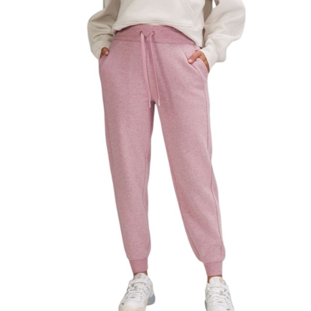 Lululemon Scuba High Rise Joggers 7/8 Length